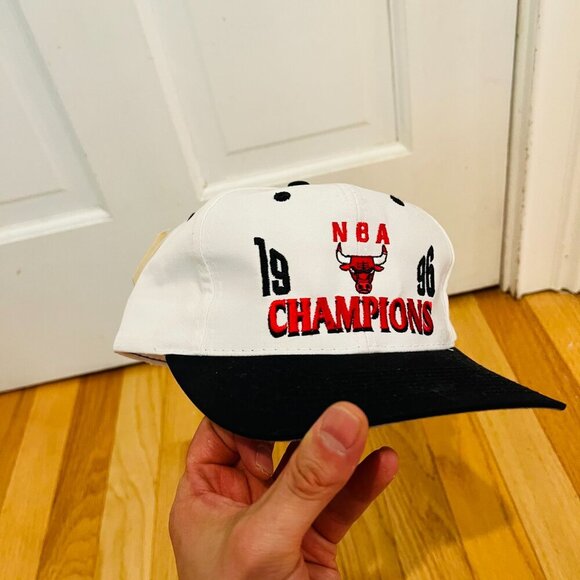 NWT Vintage 1996 NBA Champions Chicago Bulls Hat Cap Snapback - Picture 11 of 16